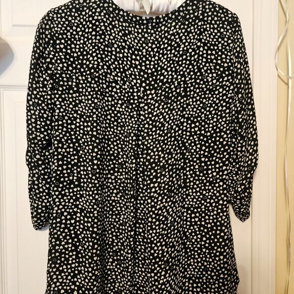 #483-Daniel Rainn- Black w White hearts Button-up Blouse. Sz. 2X - Picture 2 of 12